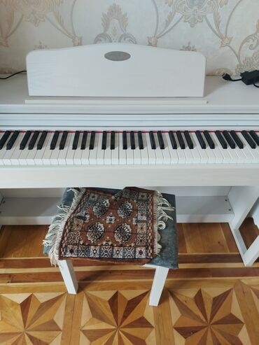 Elekt.piano ə la vəziyyətdədir.500m