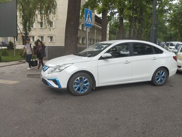электромобил машина: Dongfeng S30: 2018 г., Автомат, Электромобиль, Седан
