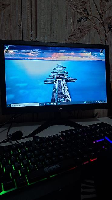 komputer aksesuarları: Parametirləri gt 730 i5 3470 8gb ram 128 gb ssd 500gb hhd Üstündə — 2