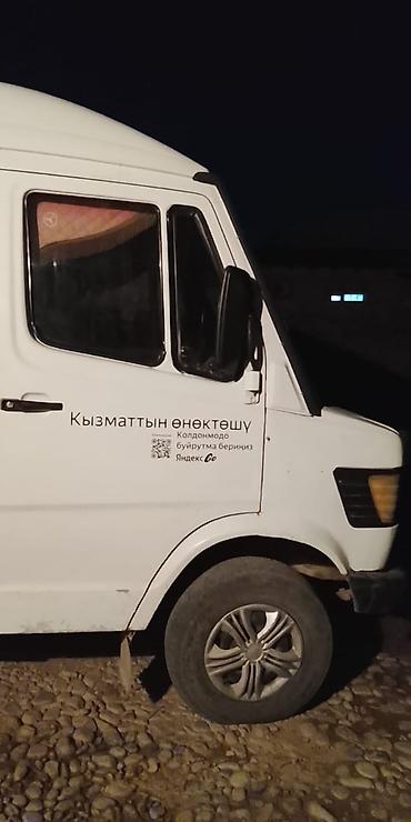 Пассажирский/грузопассажирский микроавтобус белого цвета at lalafo.kg Пассажирский/грузопассажирский микроавтобус белого цвета