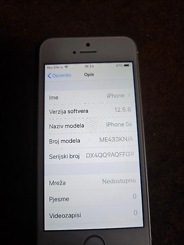 Apple iPhone: Apple iPhone 5S sivi/srebrni sa 16 gb memorije baterija dobra sim — 12