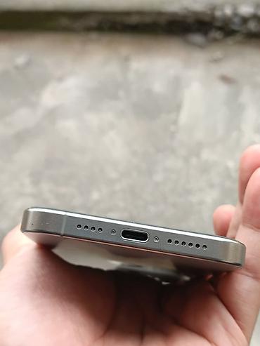 Apple iPhone: IPhone 15 Pro Max, Б/у, 256 ГБ, Natural Titanium, Защитное стекло, Кабель, Зарядное устройство, 86 % — 5