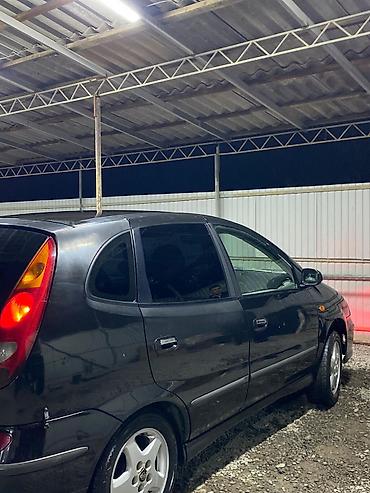 ио пинин: Nissan Almera Tino: 2003 г., 2 л, Автомат, Бензин, Минивэн — 3