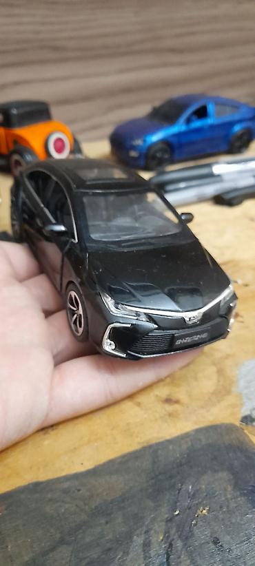 corolla 2021: Toyota Corolla 1:32 Miqyas Təzədir Səsli və İşıqlı Hər yeri açılır — 1