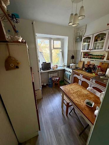 55: 3 комнаты, 55 м², ул. Ахунбаева / Малдыбаева Хрущевка, 3 этаж, Косметический ремонт — 4