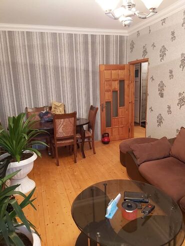 Köhnə tikili: Bakı, 2 otaqlı, Köhnə tikili, 66 kv. m — 2