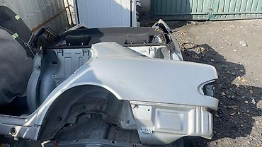 Крылья и комплектующие: Кузовные детали крыша,крыло,рамка радиатора,экран,жопа,задние крылья — 11