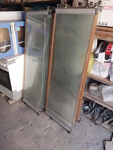 darvaza qapilari: Sürgülü şüşə qapı panelləri - Material: qalın temperli şüşə - — 1