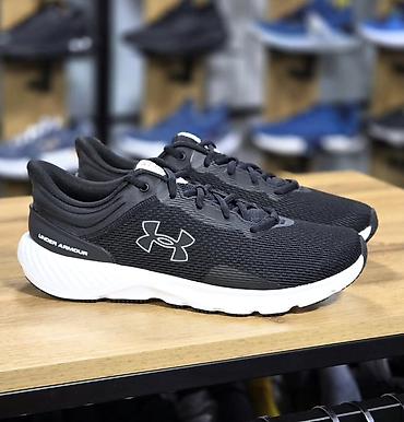 half zip: Мужские кроссовки, 40, 40.5, 41, Under Armour, Новый, цвет - Черный, Платная доставка, Самовывоз — 1