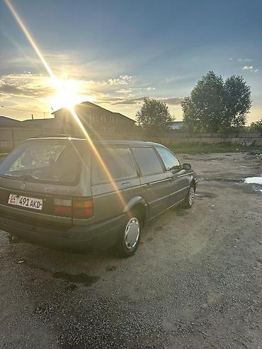ремень безопастности: Volkswagen Passat Variant: 1989 г., Универсал — 3