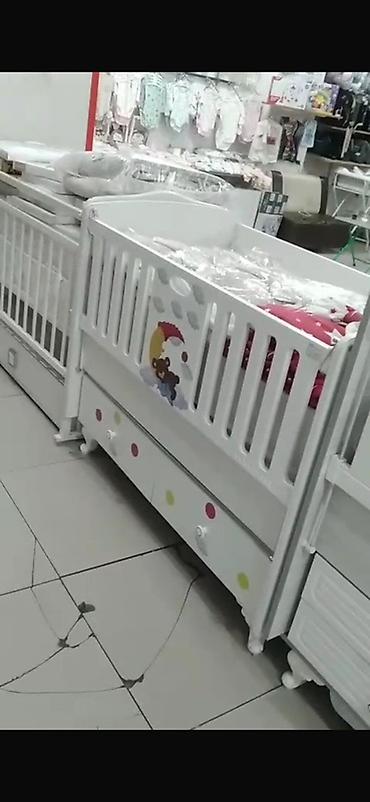 Beşiklər: Uwaq krovati satilir ideal veziyetdedi matrasi ve iclik bortikler ile — 2