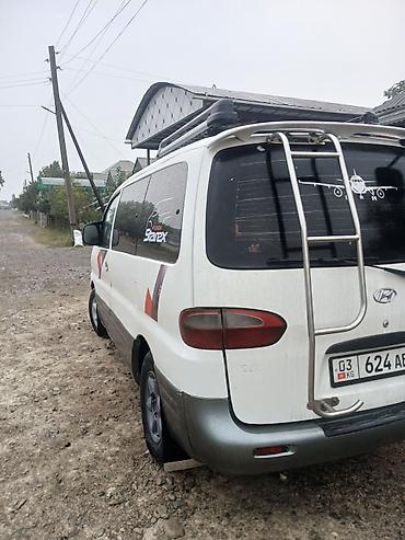 Hyundai Starex: 1999 г., 2.5 л, Кол менен иштөөчү, Дизель, Вэн/Минивэн — 3