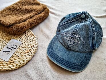 Bluze: Ženska odeća i obuća – paket S, M Sve je ili novo ili jako dobro na lalafo.rs — 8 Bluze: Ženska odeća i obuća – paket S, M Sve je ili novo ili jako dobro — 8