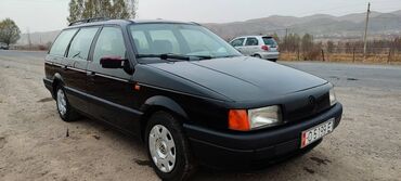 сдаю квартиру мкр аламедин 1: Volkswagen Passat: 1992 г., 1.8 л, Механика, Бензин, Универсал
