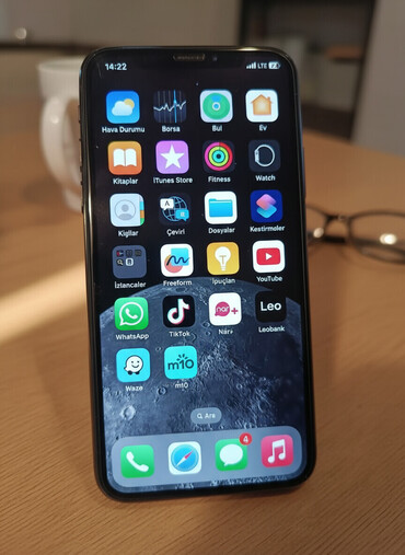 Apple iPhone: IPhone X, 64 GB, Space Gray, Face ID — 1