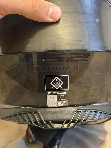 tank 3 pro max: LS2 Storm II motosiklet dəbilqəsi

Sol qupkası itib — 4