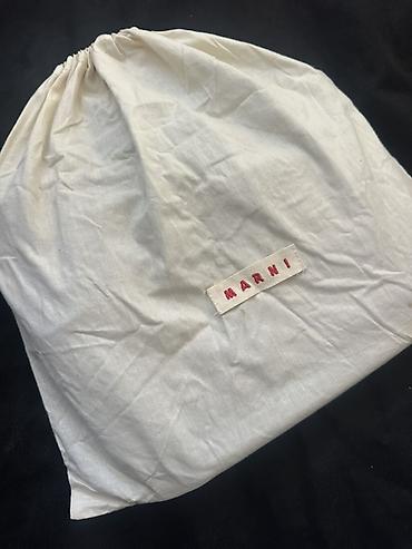 Çantalar: Marni new leather bag

Greige color

Двойная, из Италии была заказана — 6