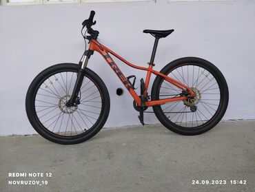 İdman velosipedləri: İşlənmiş Trek velosipedi Trek, 28", sürətlərin sayı: 16, Pulsuz çatdırılma — 2