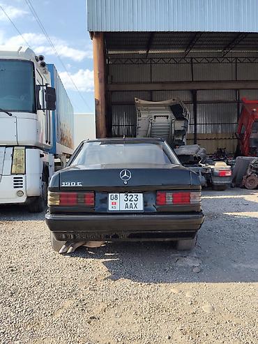 285 2f70 2f17: Mercedes-Benz 190: 1989 г., 2 л, Механика, Бензин, Седан — 5
