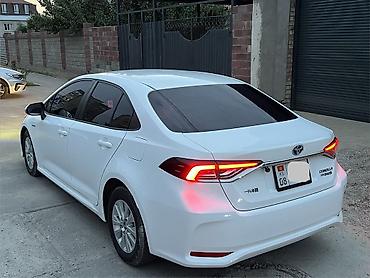 coroll: Toyota Corolla: 2020 г., 1.8 л, Вариатор, Гибрид, Седан — 3