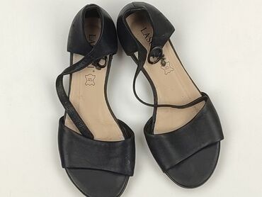 sandały nike 29: Sandals Lasocki, 35, Used