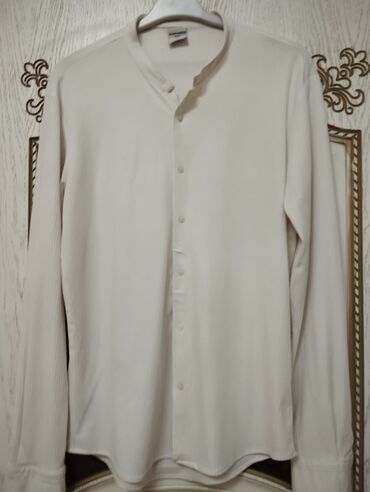 qadın bot: Köynək kişi ücun 44 razmer