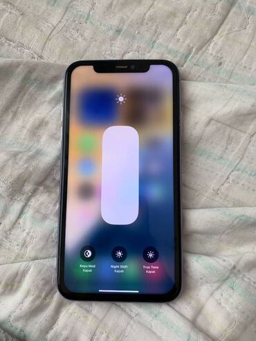 Apple iPhone: IPhone 11, 128 GB, White Titanium, Simsiz şarj
