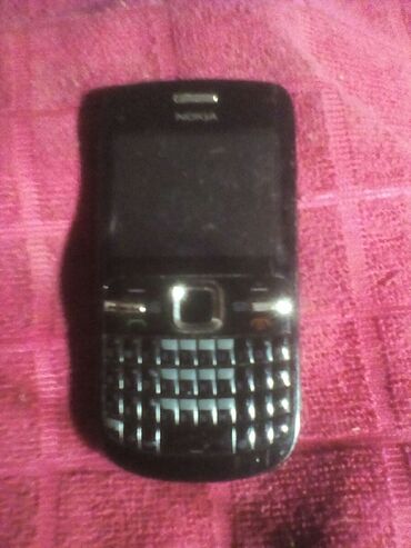 mobilni: Nokia C3