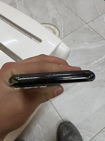 Apple iPhone: IPhone 11 Pro, Б/у, 64 ГБ, Зеленый, Чехол, 81 % — 6