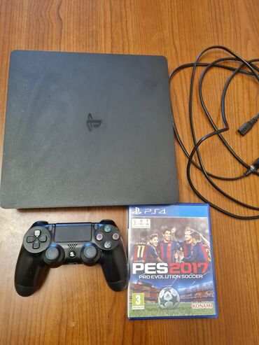 ps4 vr: Playstation 4 slim 1 Tb. Ev şəraitində istifadə olunub. Çox yaxşı