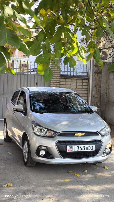 машина ласетти: Chevrolet Spark: 2018 г., 1 л, Вариатор, Бензин, Хэтчбэк