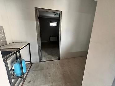 Продажа коттеджей и домов: 5 и более комнат, 100 м², 5 соток, Бишкек — 7