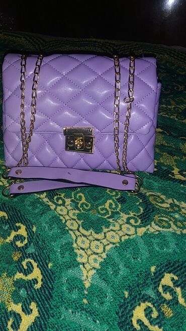 chanel çanta: Сумочка новая два отделения внутри