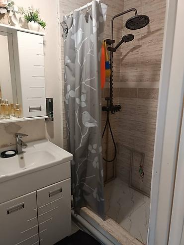 Продажа коттеджей и домов: Срочно, продаю дом в Новопавловке Ленинский район Бишкека. Дом 1980 — 6