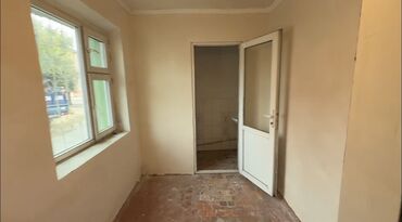 Помещения свободного назначения: Продается (для бизнеса)Помещение на первом этаже кирпичного дома — 9