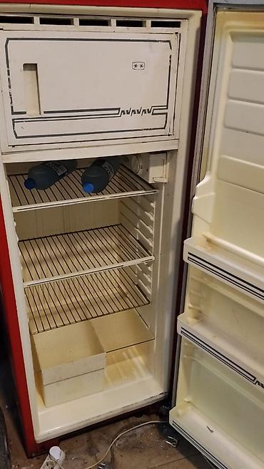 soyuducu saratov: Sovet istehsalı cinar tək qapılı soyuducu - Rəng: qırmızı ön panel — 2