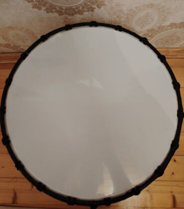 Davullar: Davul satılır ölçüsü 35 in 45 ə dir çox az işlənib yaxşı vəziyyətdədir — 8