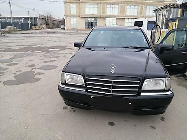 mersedes g 63: Mercedes-Benz C-Class: 2.2 l | 1999 il Sedan — 2