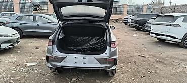 BYD: BYD E2: 2025 г., 3 л, Робот, Электромобиль, Седан — 22