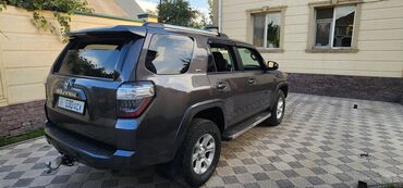 Toyota: Toyota 4Runner: 2013 г., 4 л, Автомат, Бензин, Внедорожник at lalafo.kg — 2 Toyota: Toyota 4Runner: 2013 г., 4 л, Автомат, Бензин, Внедорожник — 2