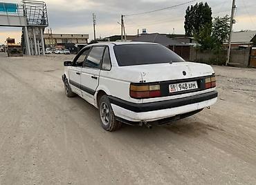 Volkswagen: Volkswagen Passat: 1988 г., Седан — 2