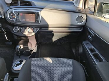 Toyota: Toyota Yaris: 1.3 l. | 2014 έ. Χάτσμπακ — 17