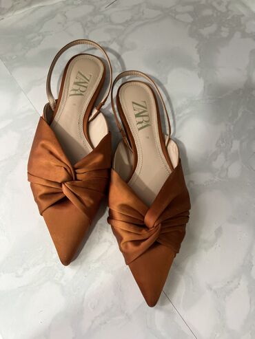 Другая женская обувь: Мюли Zara Атласные мюли 38 размер В отличном состоянии Разгружаю