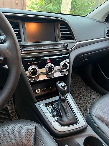 е 211: Hyundai Avante: 2018 г., 1.6 л, Автомат, Бензин, Седан — 3