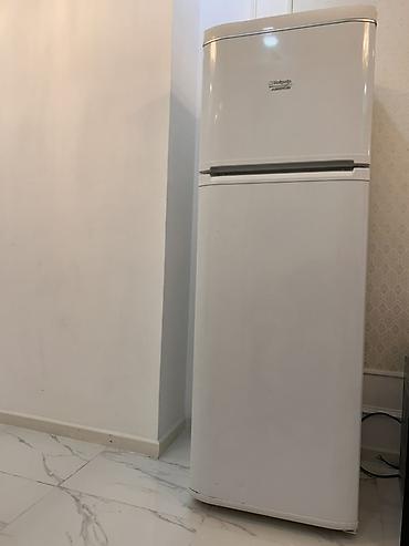 hotpoint: Hotpoint-Ariston ikiqapılı soyuducu - Üst kamera: dondurucu. Qapıda — 1