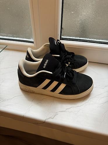 smart saat iphone: Adidas kişi/kadın idman ayaqqabısı - Model: klassik üç zolaqlı Adidas — 1
