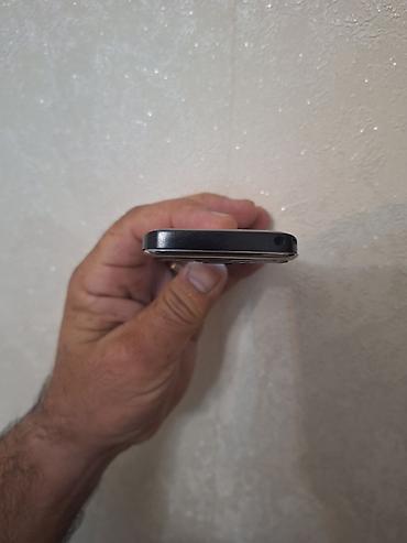 Nokia: Nokia E72, Düyməli — 8