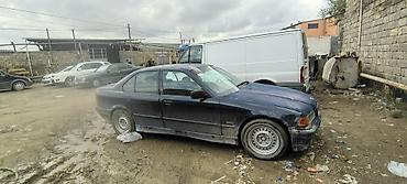 changan disk: BMW 3 series: 1.8 l | 1997 il Sedan — 2