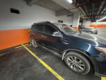 шторка рав4: Toyota RAV4: 2018 г., 2.5 л, Автомат, Гибрид, Кроссовер — 3