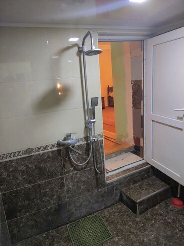 Həyət evləri və villaların satışı: Həzi Aslanov qəs. 5 otaqlı, 200 kv. m, Kredit yoxdur, Orta təmir — 10